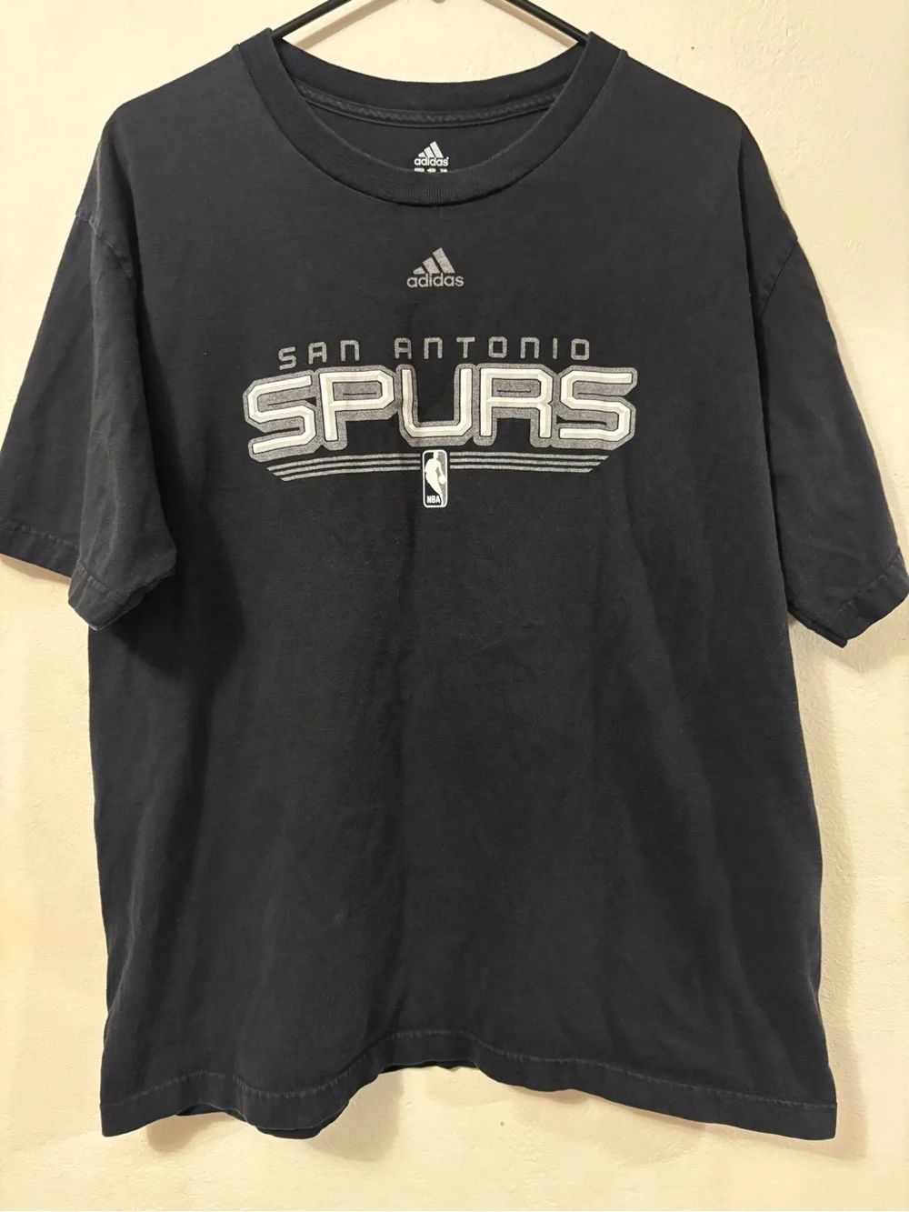 Men’s Adidas San Antonio Spurs NBA Black Logo T-Shirt